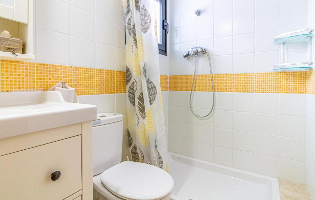 Beautiful Apartment In Santa Pola Buitenkant foto